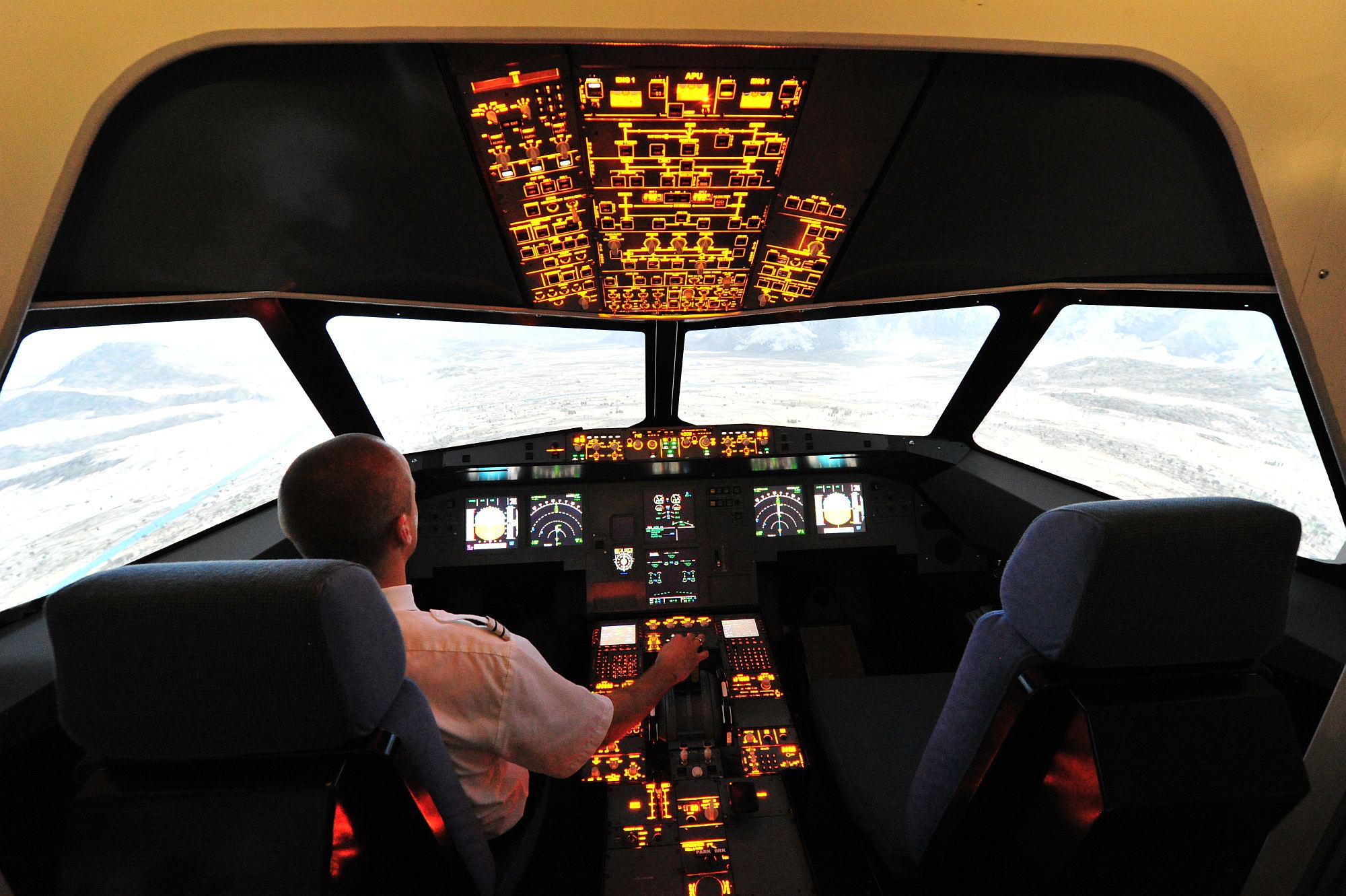 flightdeck1.jpg